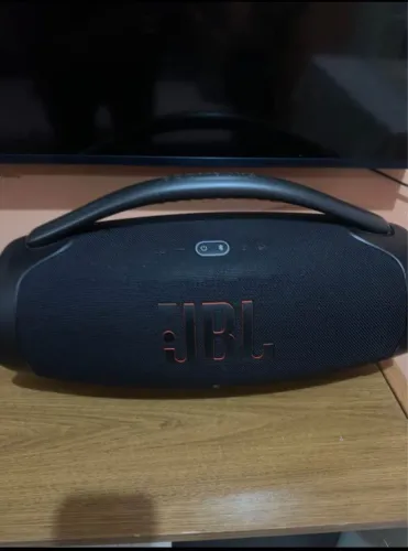 JBL bombox 3 todo ok sem nenhum defeito