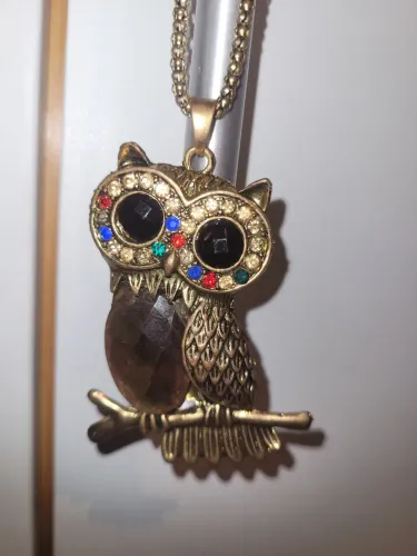 Colar com pedras coruja longo