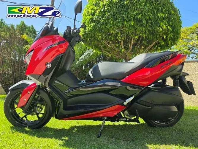 Yamaha XMax 250 ABS 2024 com 10.950 km
