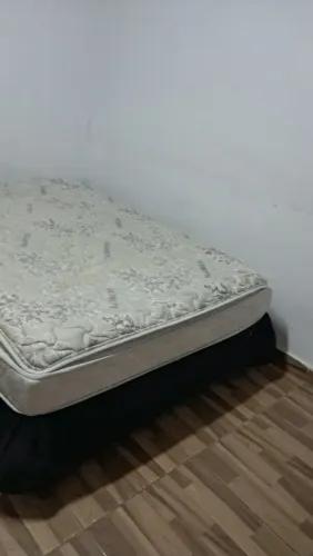 Cama box casal com colchão em bom estado confortável ((Entrego))