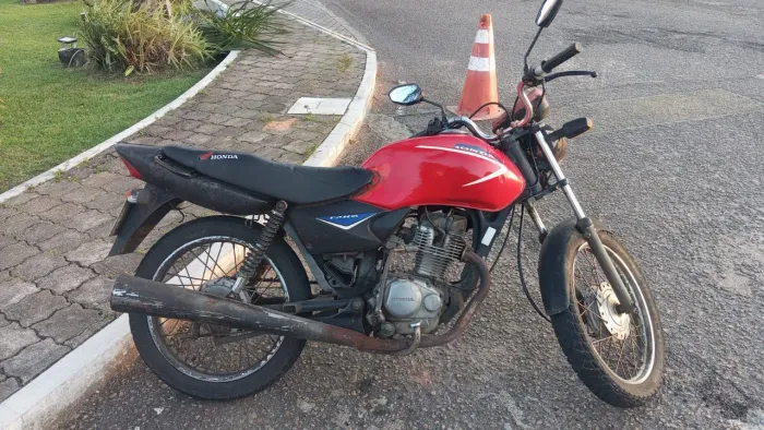 Vendo moto muito boa do meu uso