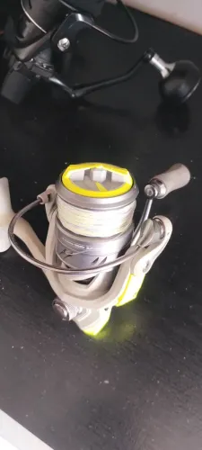 Molinete Handing M12000
