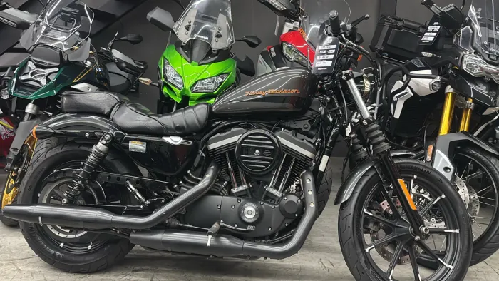 HARLEY-DAVIDSON SPORTSTER IRON 883 2019 12.000km - Segundo dono - Baixíssima km -Impecável
