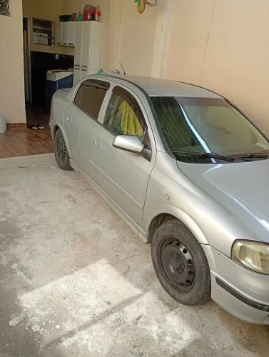 Chevrolet Astra Sedan 2.0/cd/ Expres.gls 2.0 8V 4P 2002