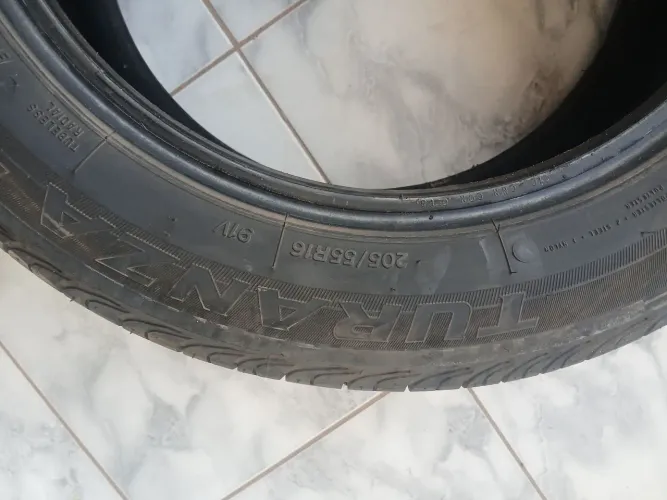 Pneu Bridgestone 205/55 R16