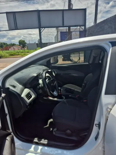 Chevrolet Onix Hatch LT 1.4 8V Flex Mec. 4P 2017