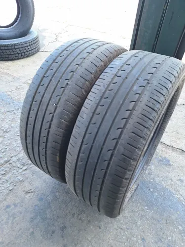 Pneus 215 55 17 Goodyear (meia-vida)