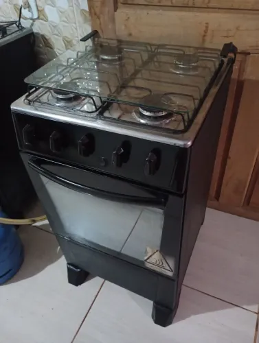 Fogão Atlas elétrico 4 bocas. Entrego 