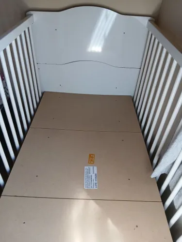 Vendo berço com colchao Semi Novo