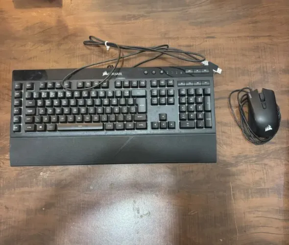 Kit Gamer Corsair Teclado + Mouse - Pouquíssimo Uso, Excelente Estado