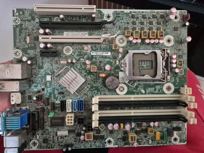 Placa-mãe de desktop HP Compaq 8200 Elite
