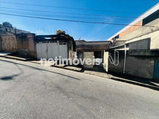 Lote à venda no Caiçara excelente localização