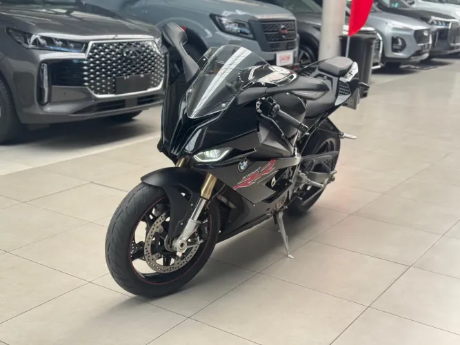 BMW S1000 RR 2023 ( escapamento Akrapovic )