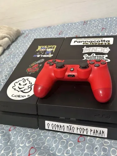 PS4 FAT 500gb COM UM CONTROLE!