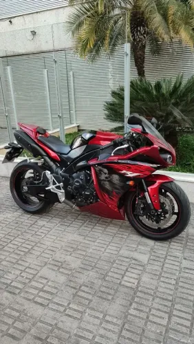 Yamaha YZF R1