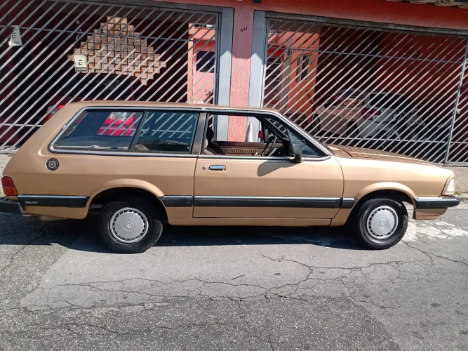 Ford Belina GL 1.8 / 1.6 1989