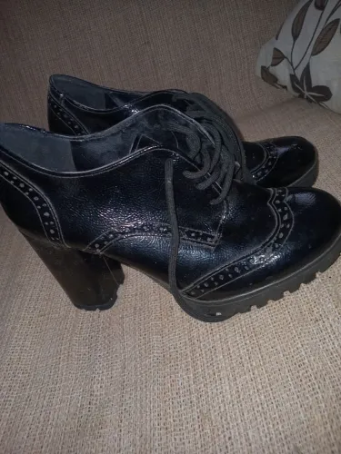 Vendo sapato feminino