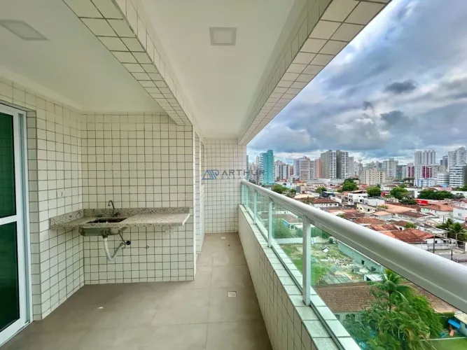 Apartamento à venda em Praia Grande no Canto do Forte.