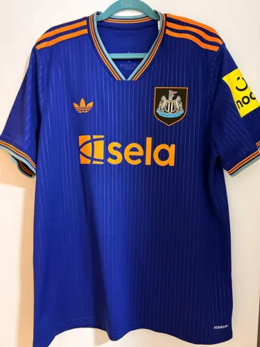 Camisa Adidas New Castle II 25/26 original