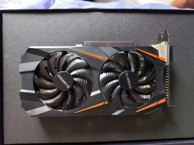 Placa de Video GTX 1060 3gb Gigabyte