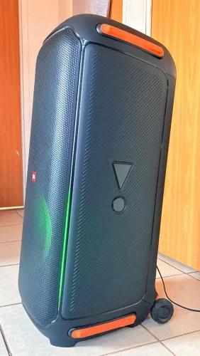 JBL PARTYBOX 710 800W Seminova