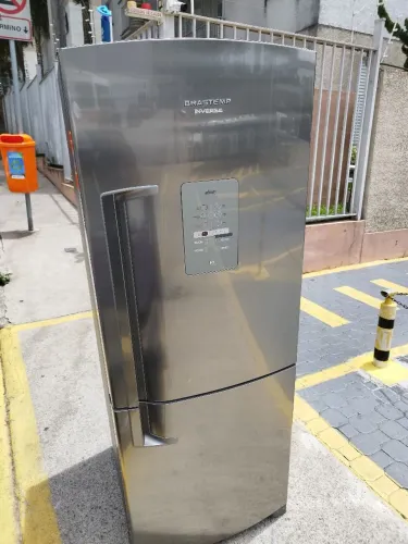 Geladeira Brastemp x inverse Frost Fre painel digital gelando perfeitamente vendo entrego