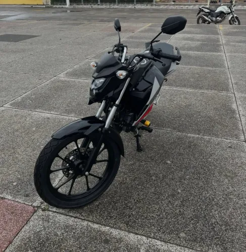 Vendo titan 160 quitada ! 