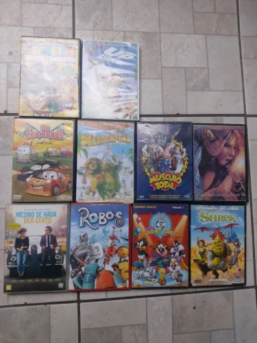 Lote de DVDs Infantis e Filmes (10 Unidades) - Perfeito Estado