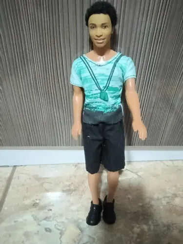 Boneco Ken moreno  esteven