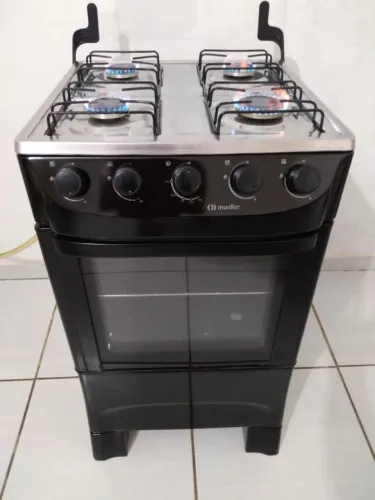 Vendo fogão " MULLER " BEM CONSERVADO " O FORNO ESTÁ NOVO"