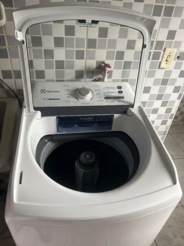 Máquina de Lavar Electrolux Essential Care 14kg 220V - Oportunidade/Desapego