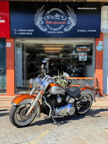 HARLEY DAVIDSON DELUXE 2014