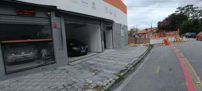 Oportunidade única! Salão comercial à venda no Jaguaré, São Paulo