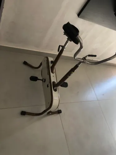 Bicicleta antiga ergométrica toda original