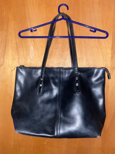 Bolsa preta grande