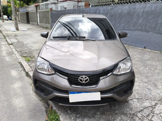 Toyota Etios X Plus Sedan 1.5 Flex 16V 4P Mec. 2020