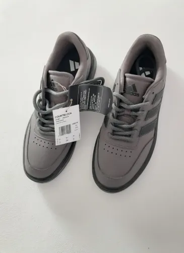 Tênis Adidas Courtblock Masculino Cinza 42 Novo na Caixa