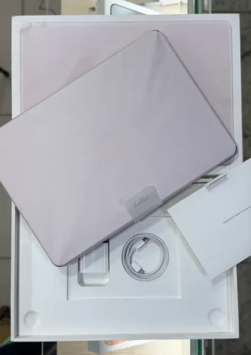 Macbook neo 8gb / 256gb garantia Apple até 20/05/2027, bateria 100%, LOJA FÍSICA