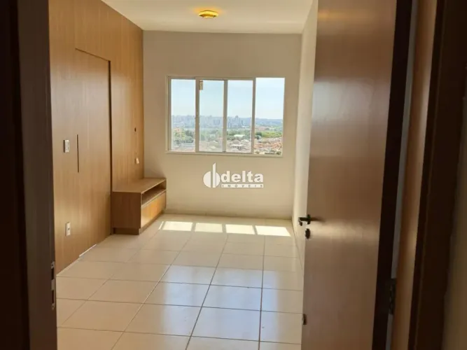 Apartamento com 2 quartos disponível para venda no bairro Luizote de Freitas em Uberlândia