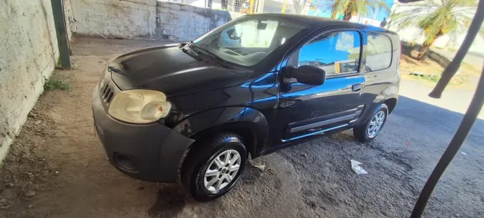 Fiat Uno Vivace 1.0 EVO Fire Flex 8V 3P 2012