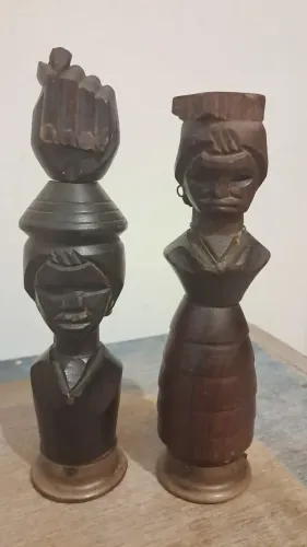 Duo Totem Abridores de garrafa e saca rolha antigo em madeira talhada <br>17cm<br>90$