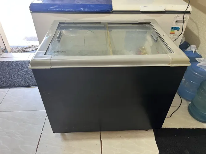 Frezzer tampa vidro 311