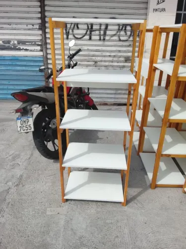 Estantes vários tamanhos