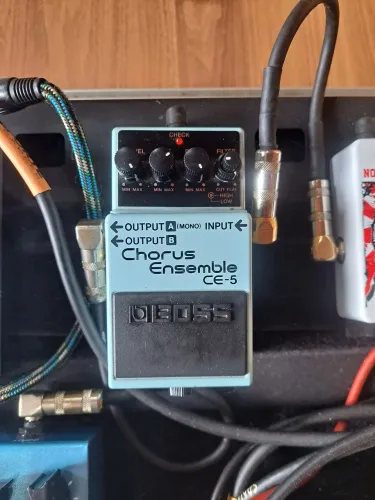 Pedal boss chorus ensemble CE-5