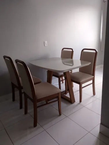 MESA 4 CADEIRAS OFF WHITE