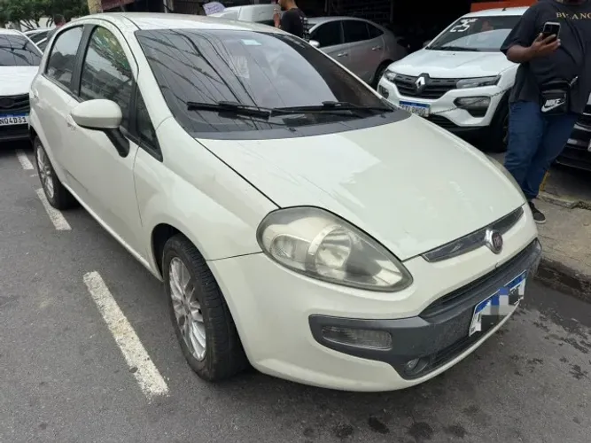Fiat Punto Essence 1.6 Flex 16V 5P 2014