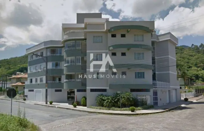 Apartamento para Alugar no Bairro Ilha da Figueira - 3 Dormitórios e 100 m² de Área Útil