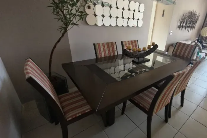 Mesa de jantar 6 lugares