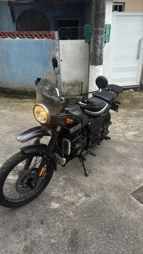 ROYAL ENFIELD HIMALAYAN 411 PRETO
