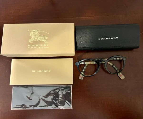 Armação Grau Burberry Original